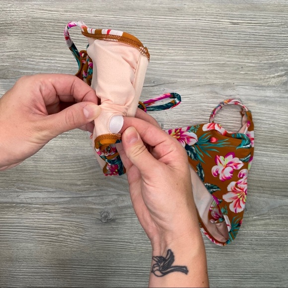 Xhilaration Bikini Swimsuit Set Sz M/L - Picture 6 of 6